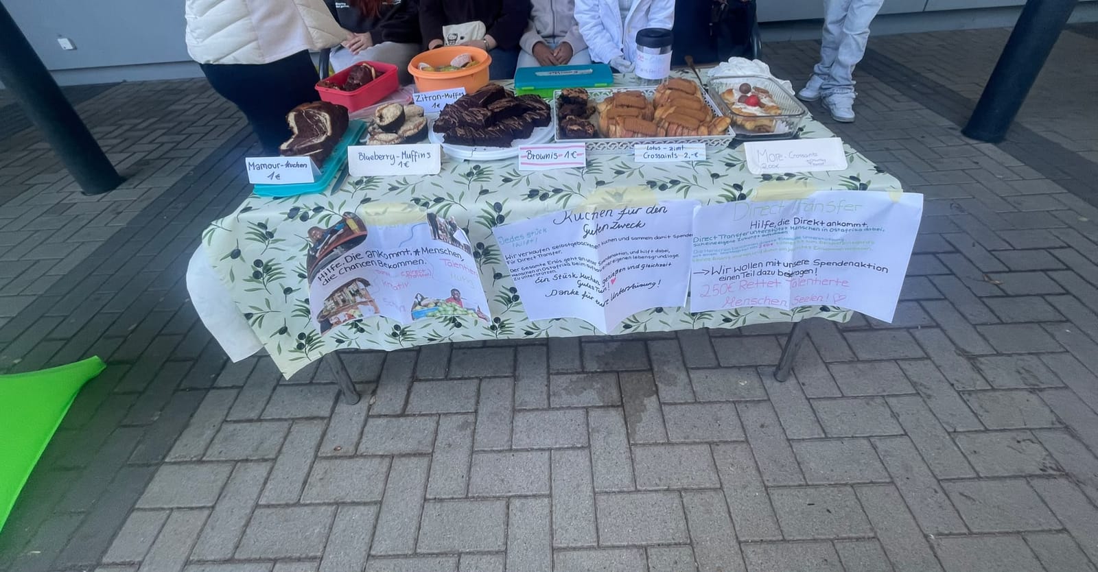 Cake sale by IGS Oyten in support of Direct Transfers e.V.